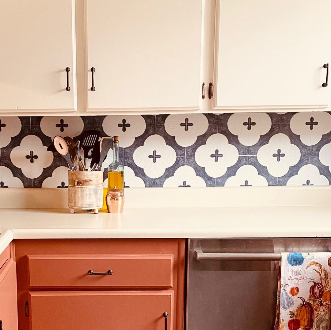 Claude in Navy Balances Out this “Blush Babe Cave”