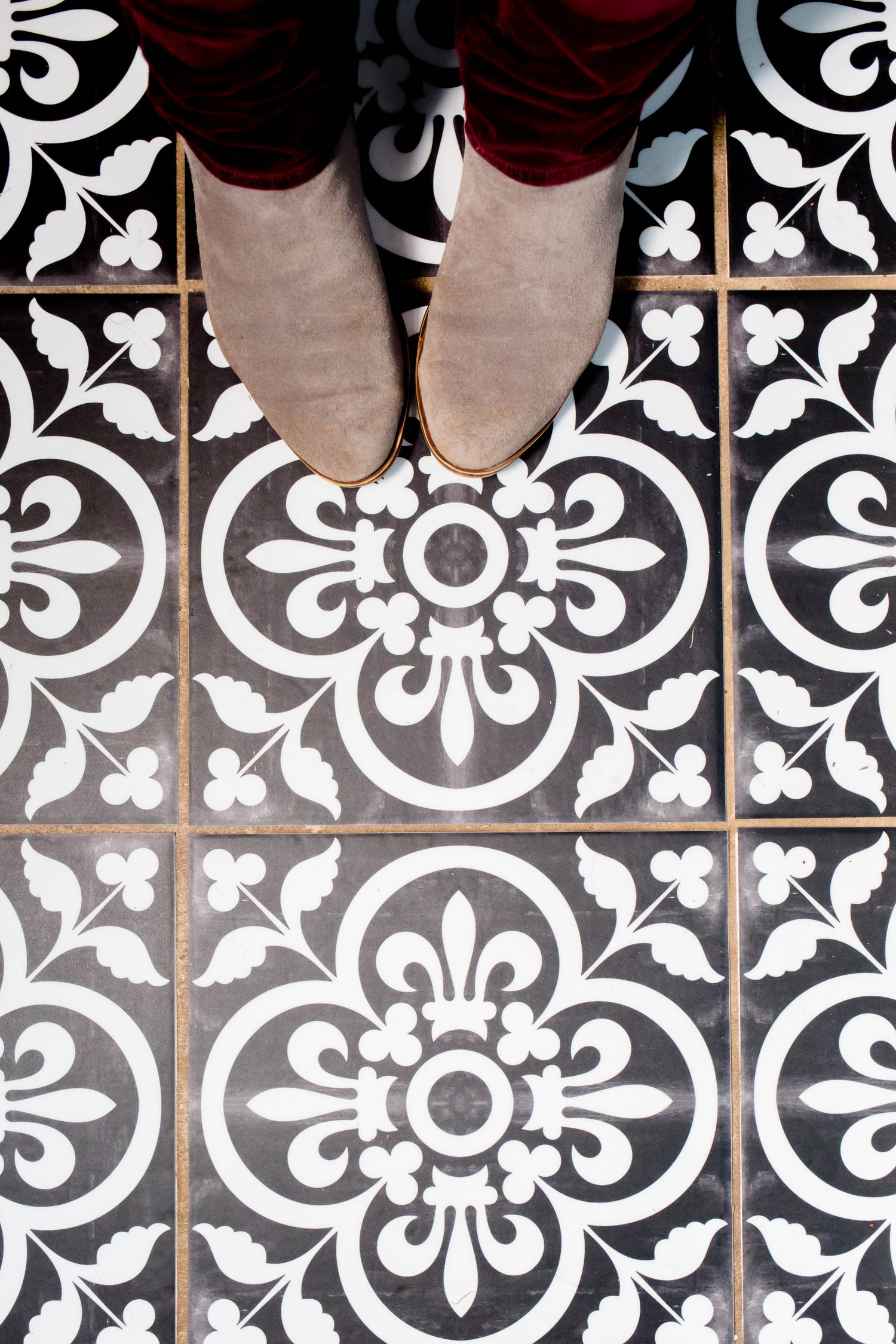 Powder Room Revamp with Quadrostyle Tile Stickers